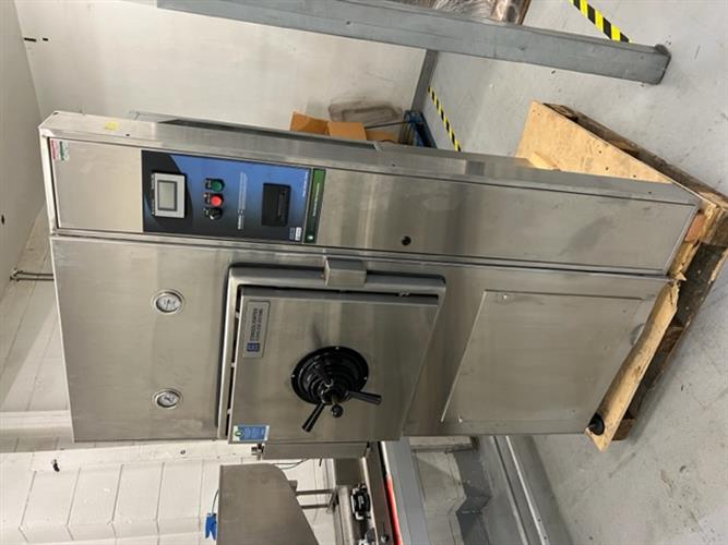 Consolidated Sterilizer Systems Model ADVPB SSR3A Autoclave